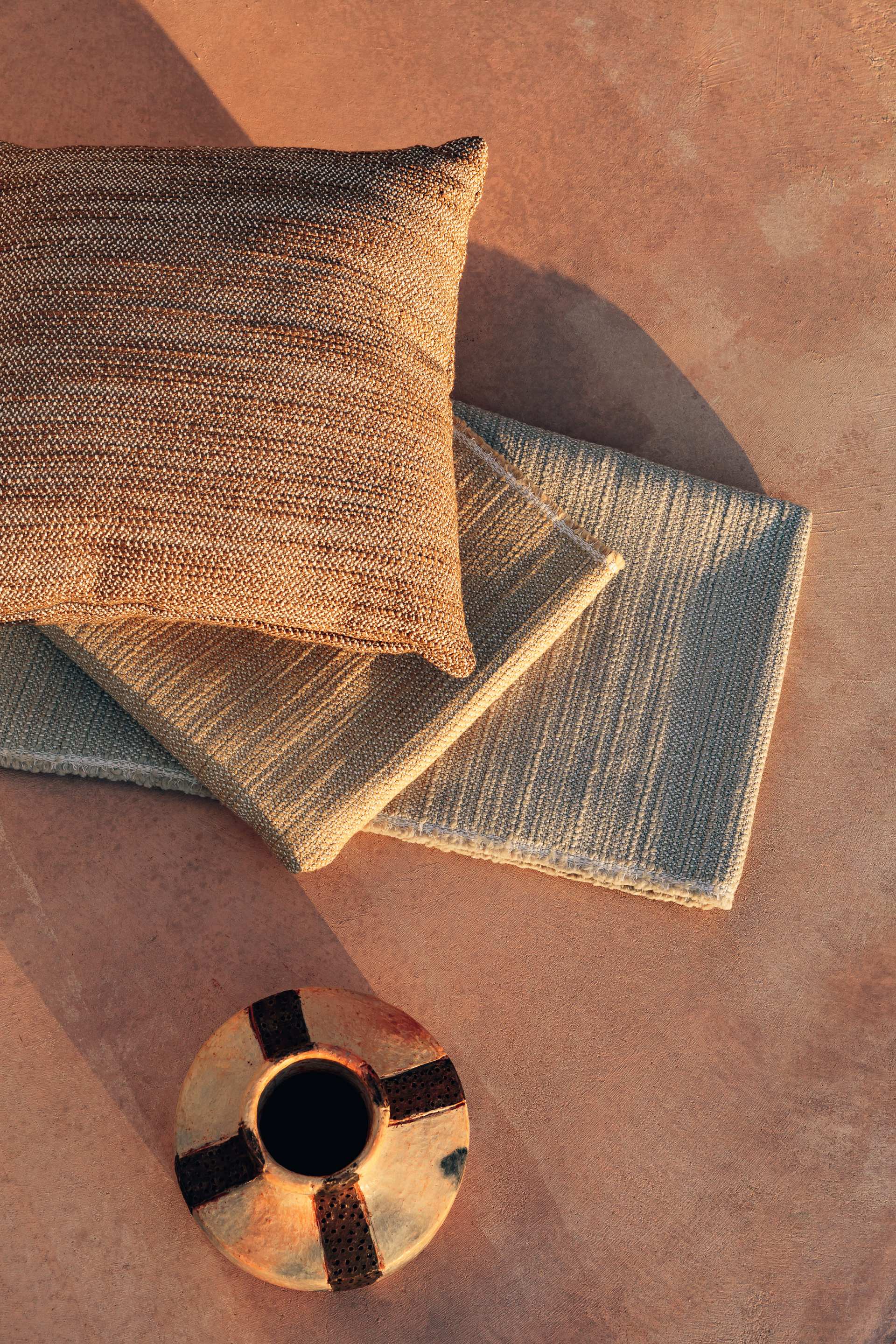 tulum-mood-cushions-linen